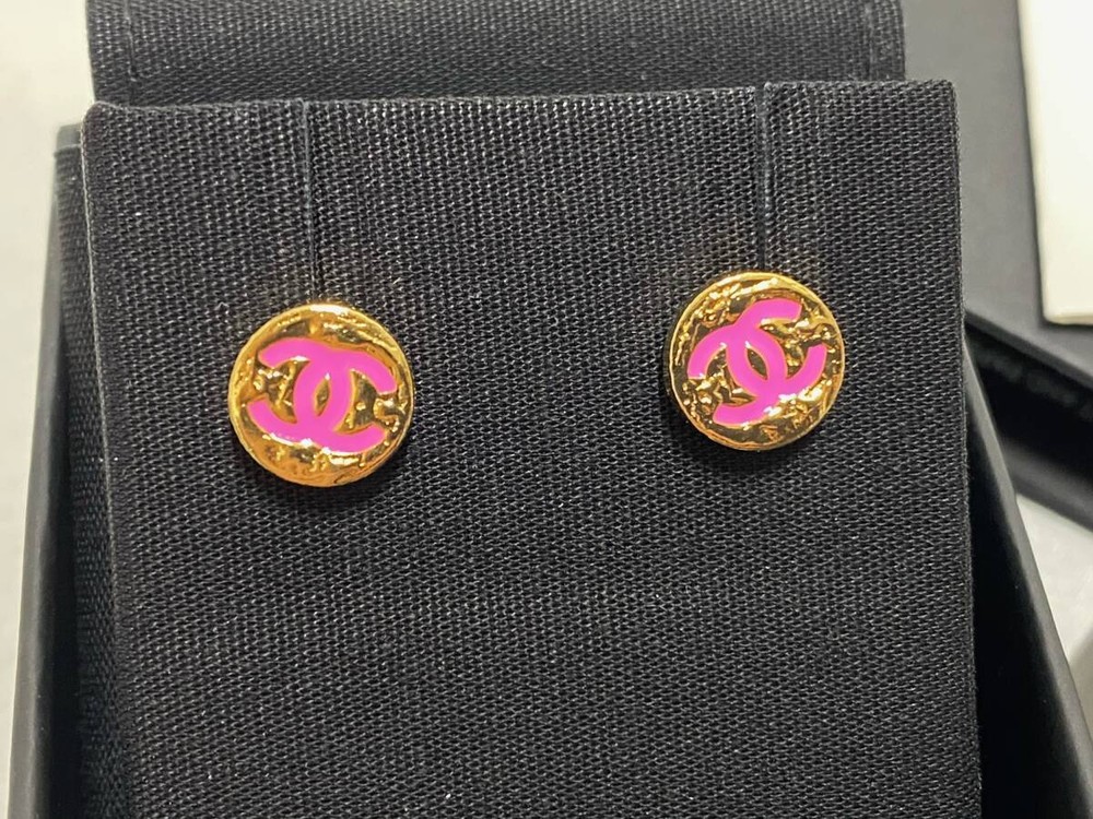 CHANEL Gold X Pink CC Cocomark24C Earrings