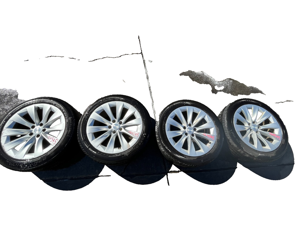 ⭕ 16-20 Tesla Model X 20