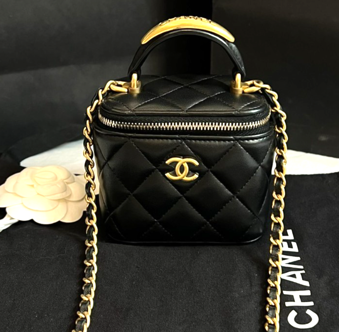 CHANEL Vanity Case Top Handle Chain Shoulder Crossbody Bag Like New