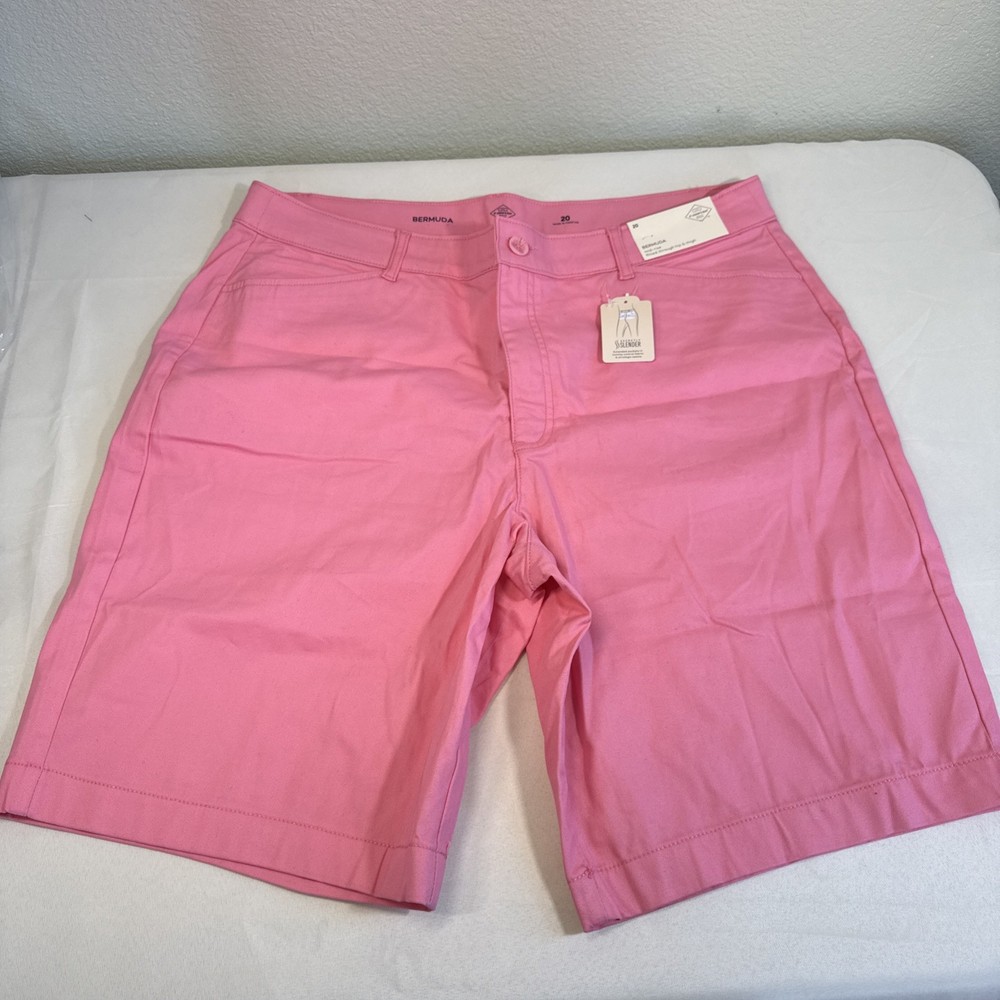 St. John’s Bay Women’s Bermuda Midrise Shorts Size 20 Color Pink