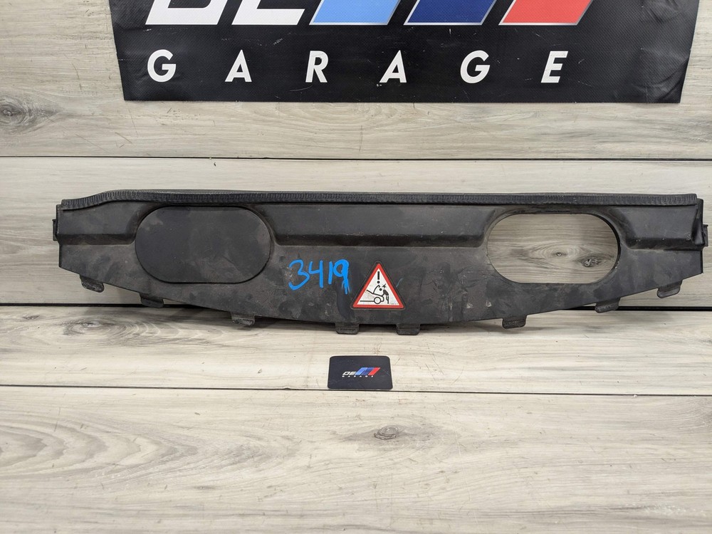 14-19 OEM BMW F15 F16 X5 X6 Engine Radiator Air Duct Cleaner Intake Cover Panel