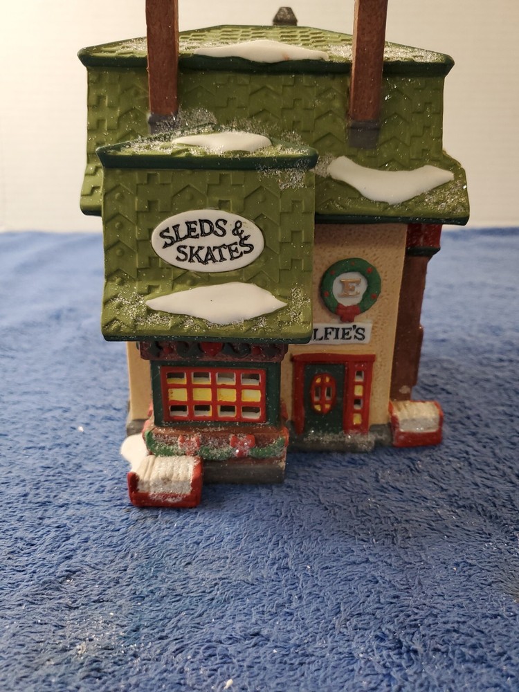Department 56 North Pole Series Elfies Sleds Skates Christmas 5625-1 Tested Working