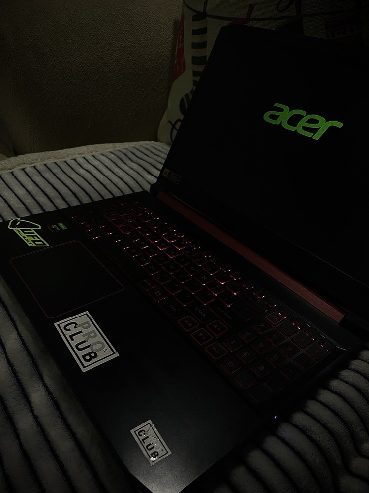 Acer Nitro 5 Gaming Laptop - i5 / GTX 1650 / 8GB RAM / 15.6