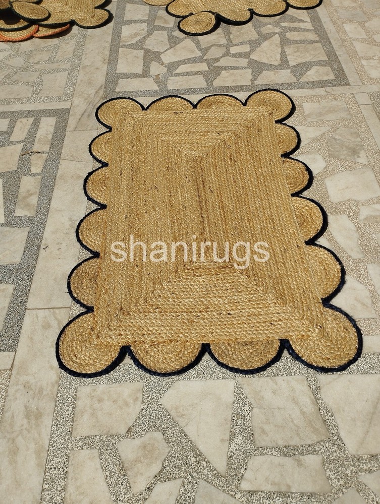 Scalloped Braided Jute Rug - Natural Kitchen & Bath Mat with Decorative Edge