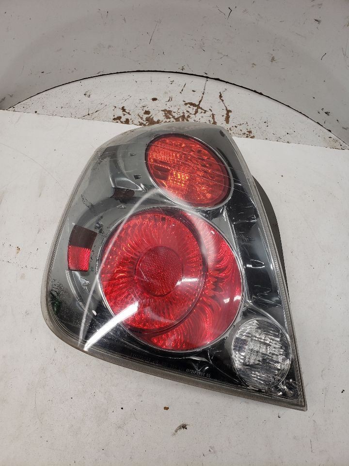 Cuarto de luz trasera del conductor montado en panel para 05-06 ALTIMA 1426042