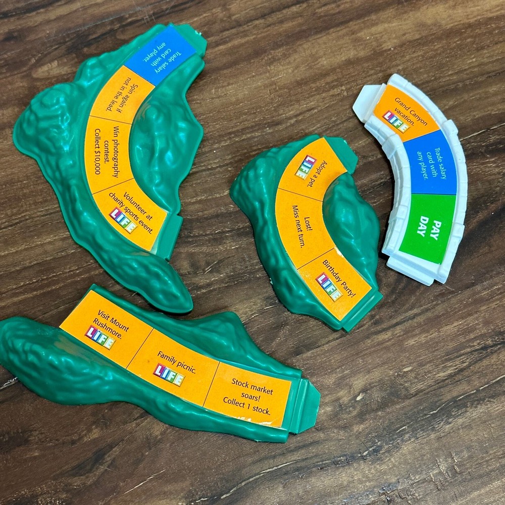 Game of Life 4 Replacement Pieces Mountains Roads Green White 2005