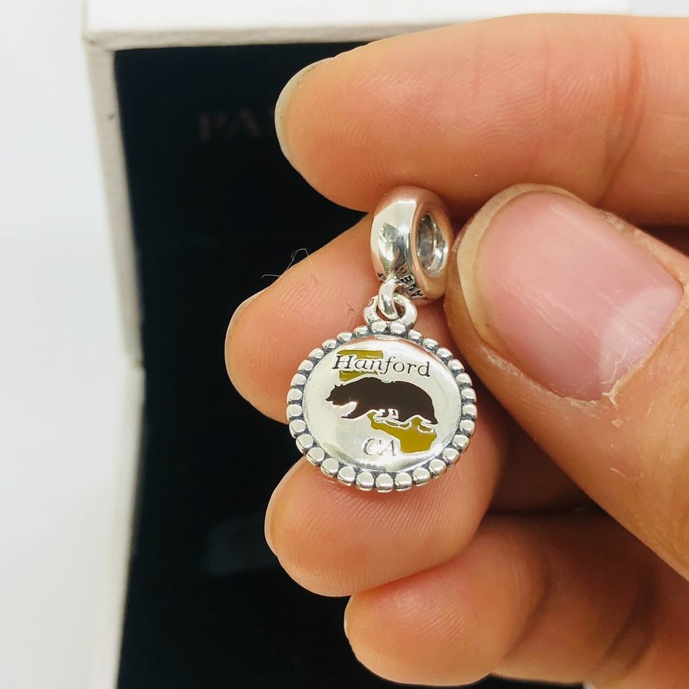 Pandora Black Bear Diner in Hanford with cozy rustic charm