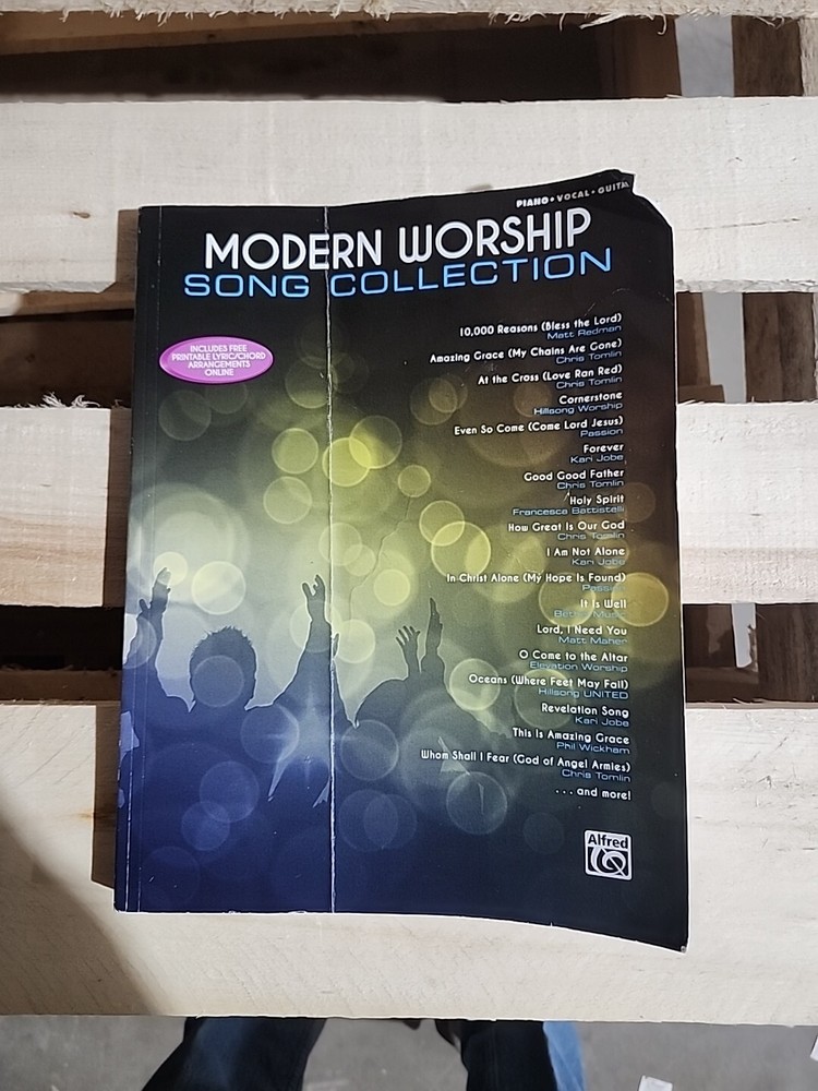 Modern Worship Song Collection: Piano/Vocal/Guitar (Paperback or Softback)