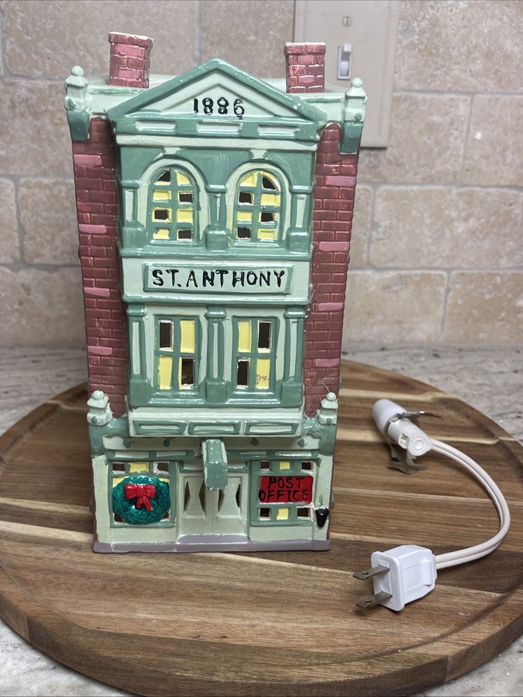 Department 56 The Original Snow Village - ST. ANTHONY'S HOTEL #50067 VG 1987