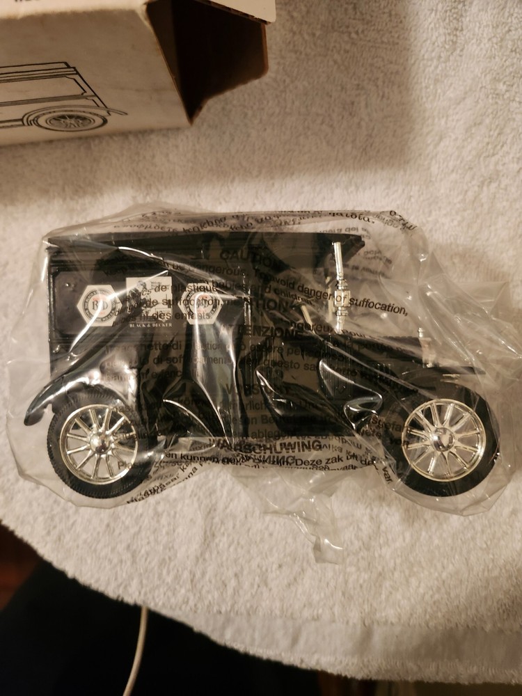 ERTL 1917 Modelo “T” Banco de Monedas Herramientas Black & Decker 1992 Nuevo En Caja