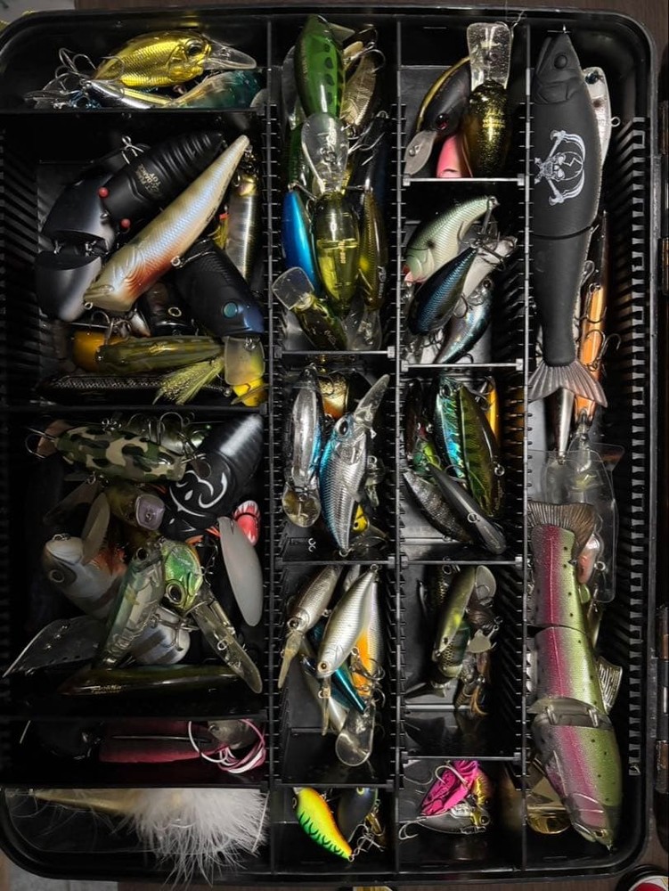 Bass Fishing Lure Set Hard & Soft Baits, Tackle Box, Used/Nr, Large Quantity