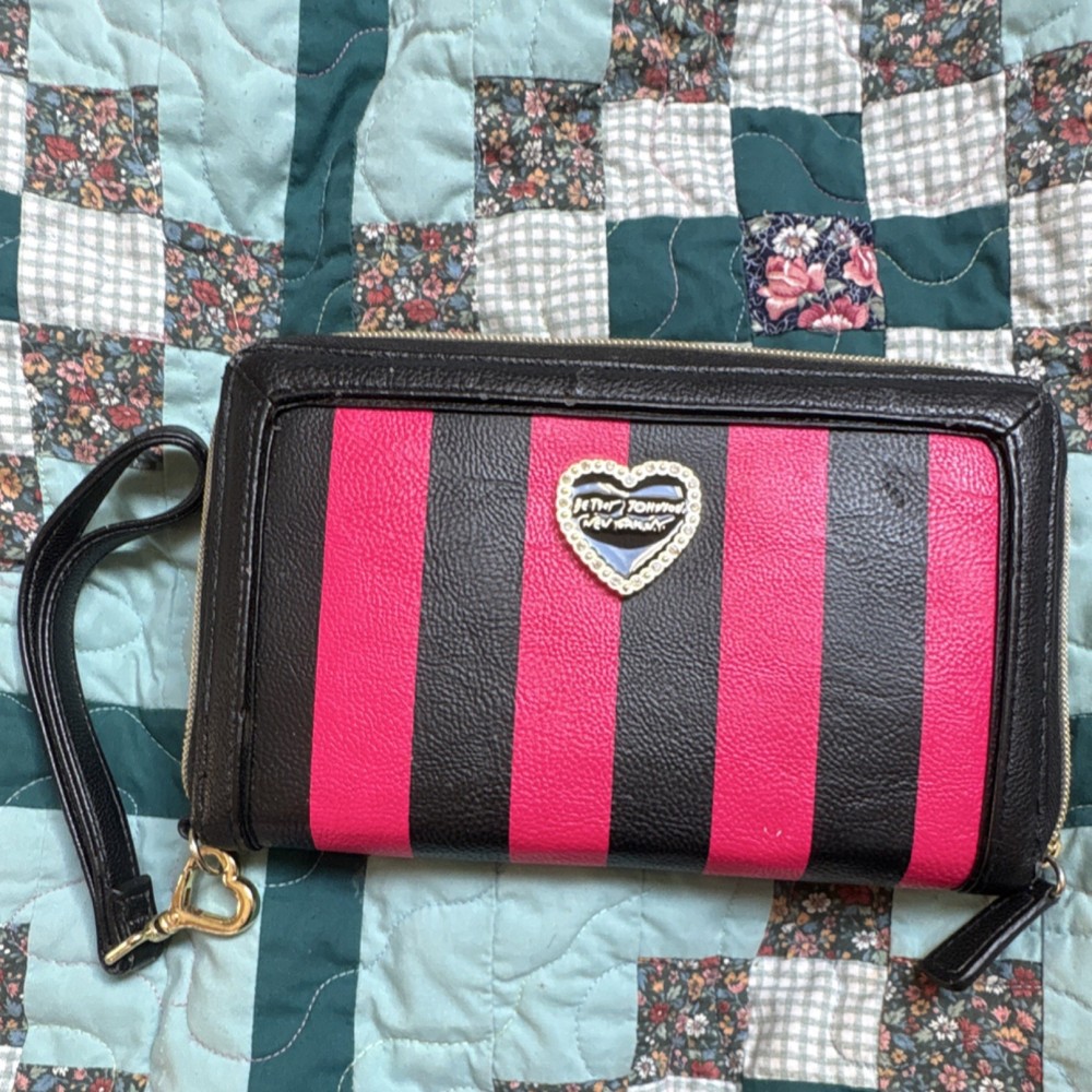Betsey Johnson Pink Black Striped Zip-Around Wallet Heart Accent Wristlet