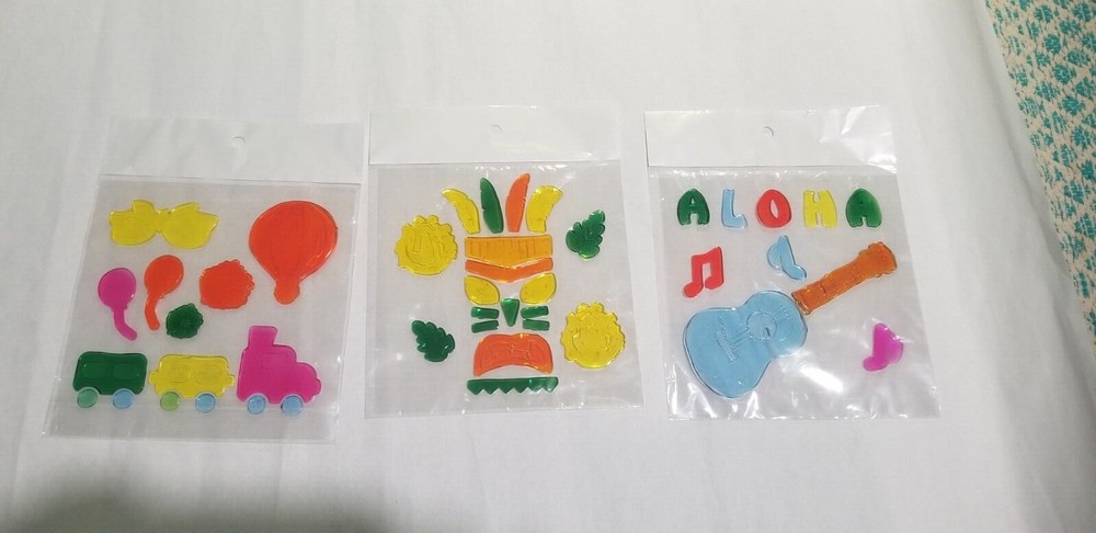 Festive Seasonal Window Gel Clings for Glass 3 Pack-image