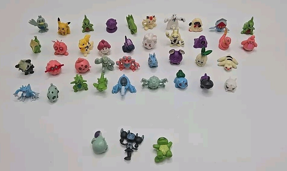 Lote de 41 Figuras Miniatura Pokemon 3/4