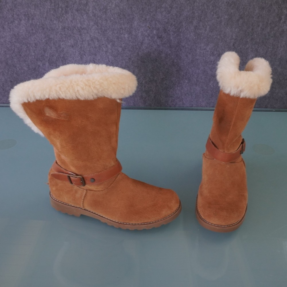 UGG Nessa Boots - Brown Suede Shearling, Youth Size 6 (Women's Size 8)