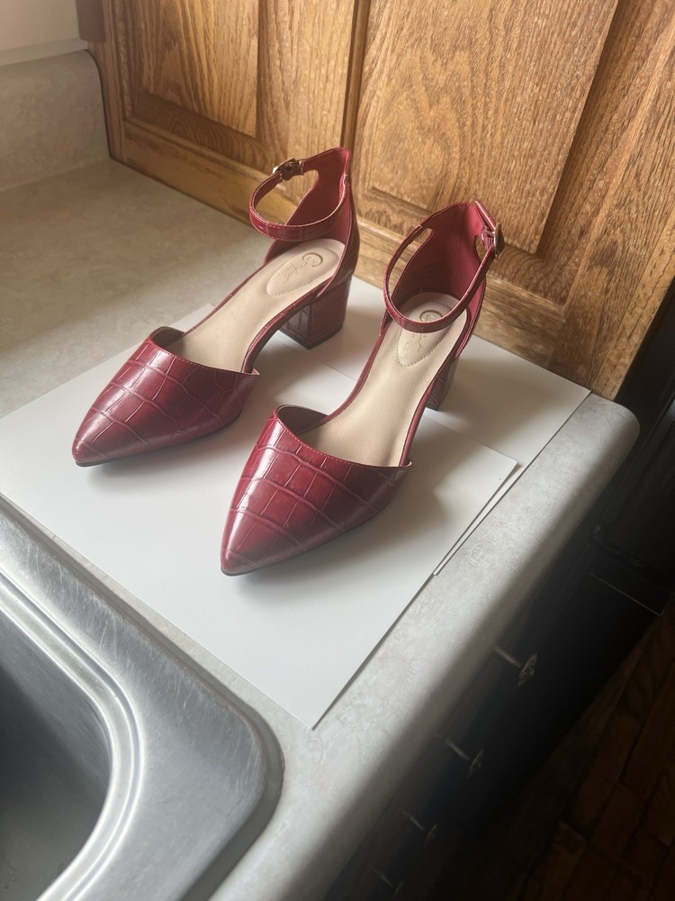 womens comfort heels 8