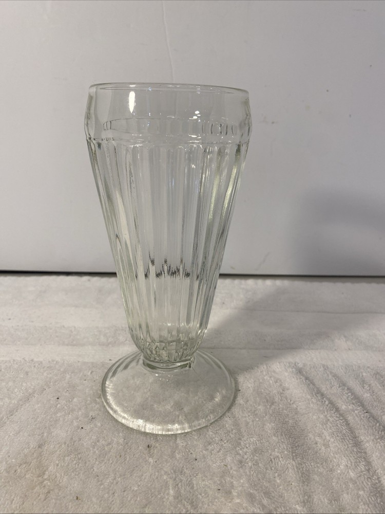 Vintage ribbed milk shake sundae glasses for ice cream floats and soda fountain drinks heavy duty