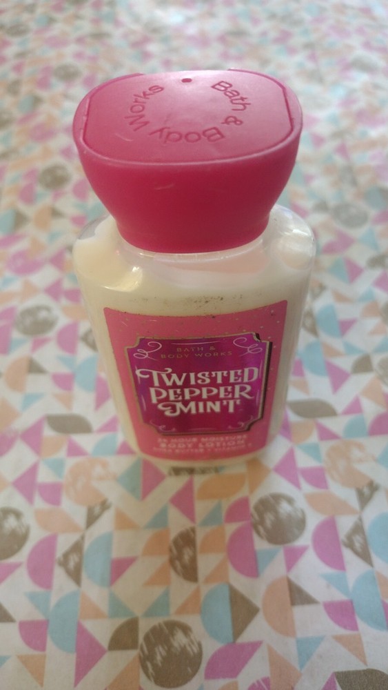 Bath and Body Works Twisted Peppermint Travel Size Body Lotion 3oz ~NEW!
