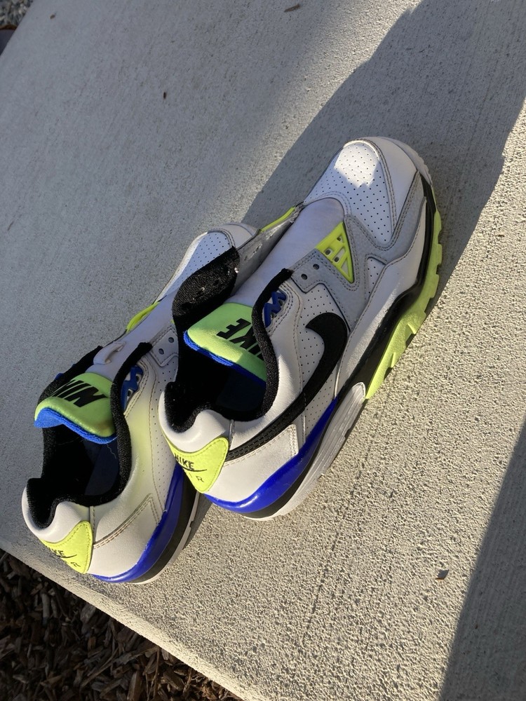 Pre-owned size 6.5 shoes cleaned no box unisex