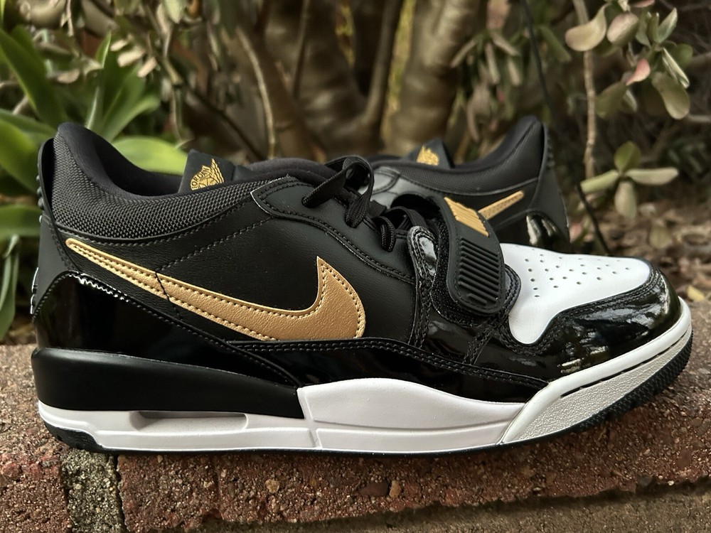 Size 10.5 - Jordan Legacy 312 Low Black Metallic Gold Active Basketball Sneakers
