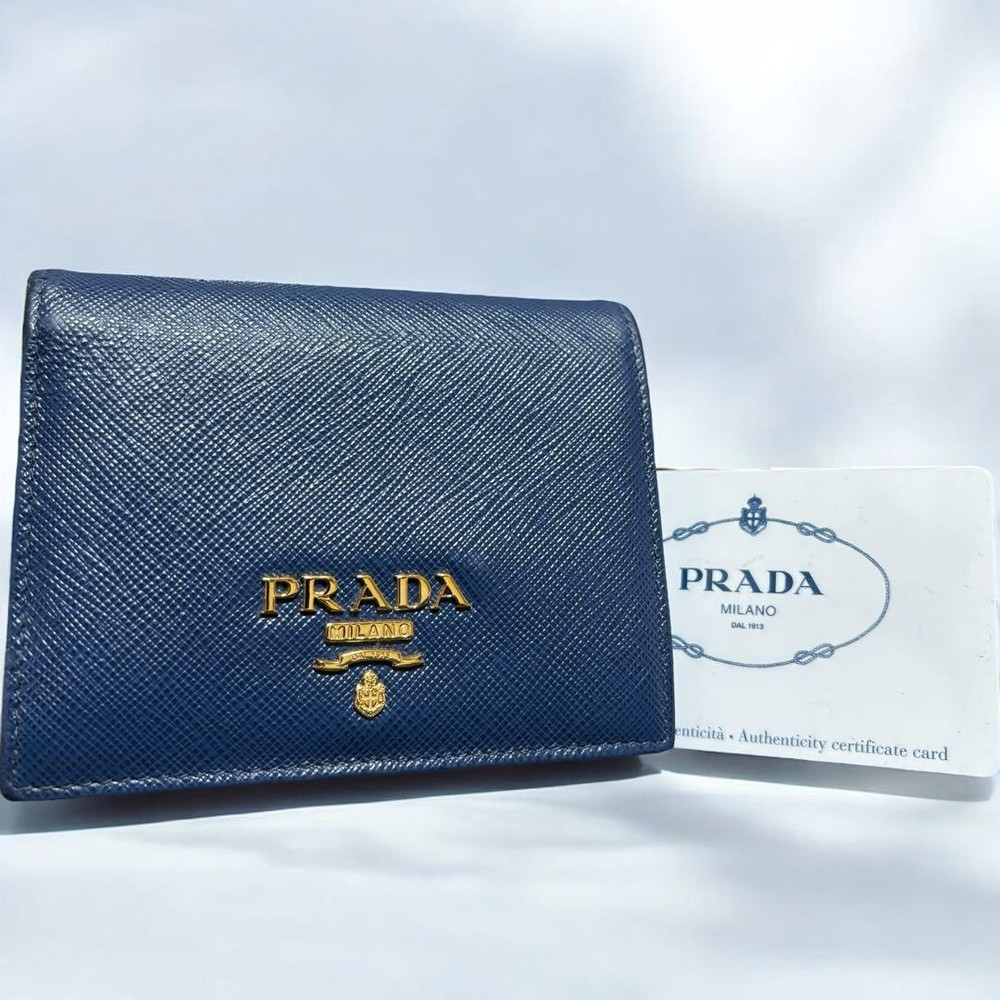 Prada Saffiano Leather Bifold Wallet Bi-Color Pre-Owned Like New