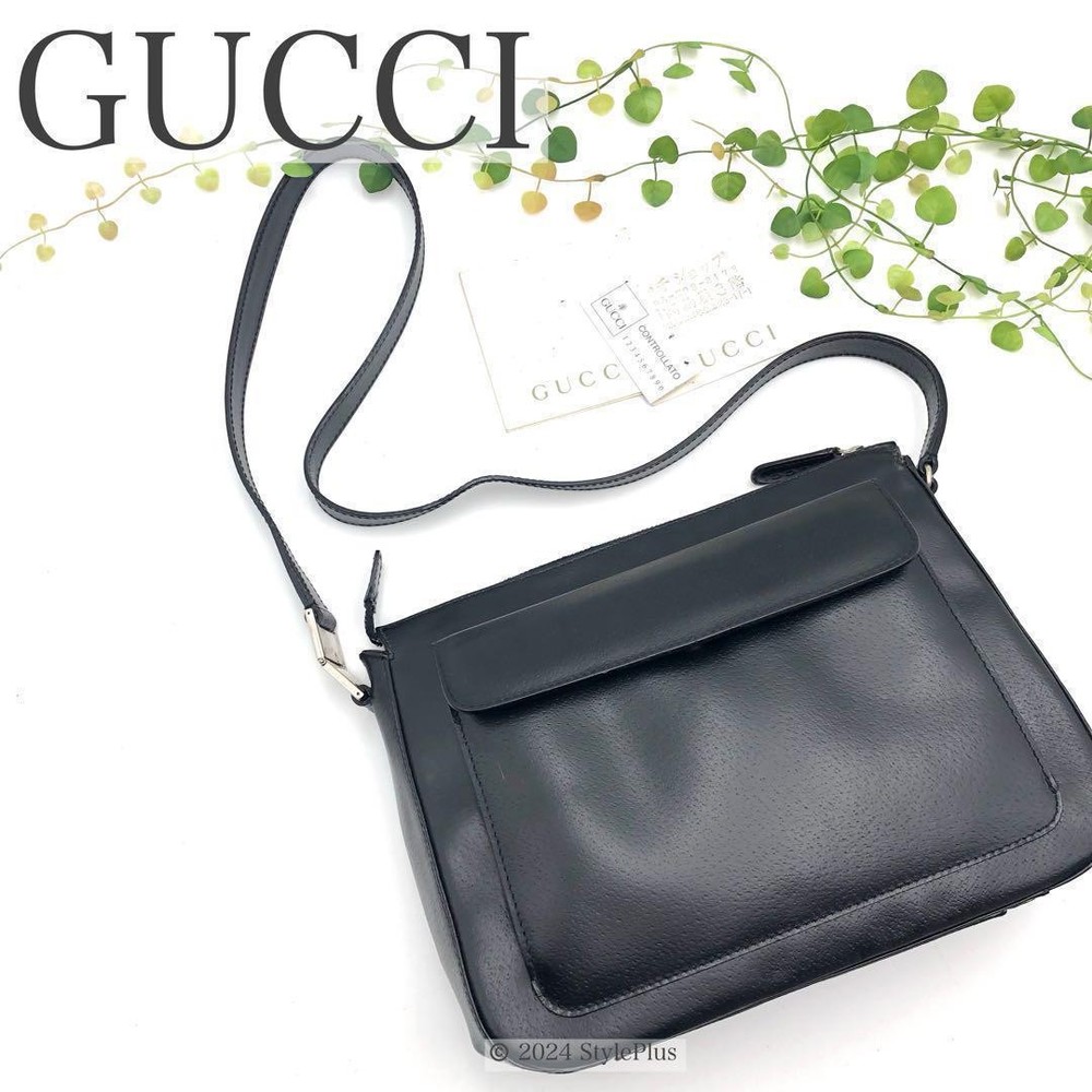 Gucci Vintage Black Leather Shoulder Bag 10x8x2.4in Adjustable Strap Formal Elegant