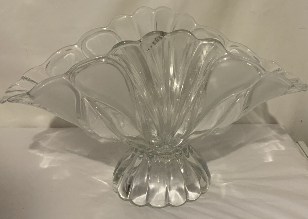 Wavy Frosted & Clear Led Crystal Fan Shaped Fruit Bowl 7.5