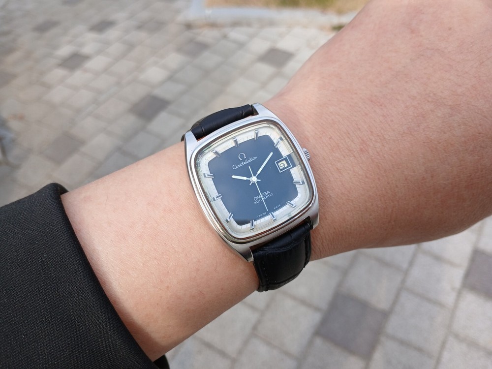 VINTAGE OMEGA CONSTELLATION DATE AUTOMATIC MEN`S DRESS SQUARE  WATCH