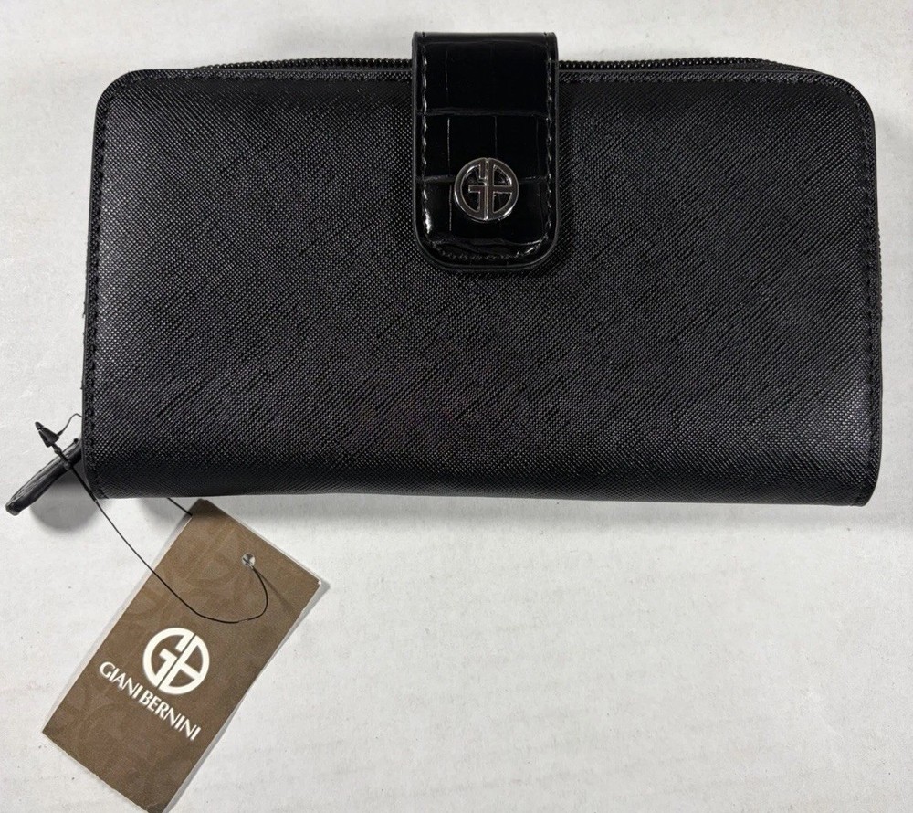 Giani Bernini Black Faux-Saffiano-PVC NWT Multiple Slots Pockets Wallet
