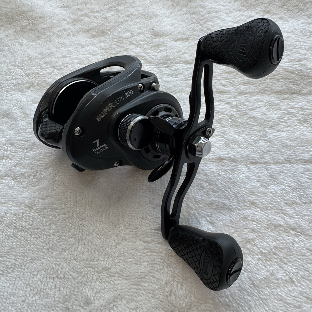 Lew's SuperDuty 300 Speed Spool SD3SH Right Handed Baitcast Reel
