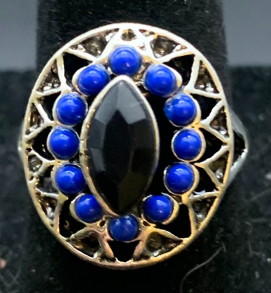 Vintage Antique Silver Tone Rhinestone Cocktail Ring - Size 7.5