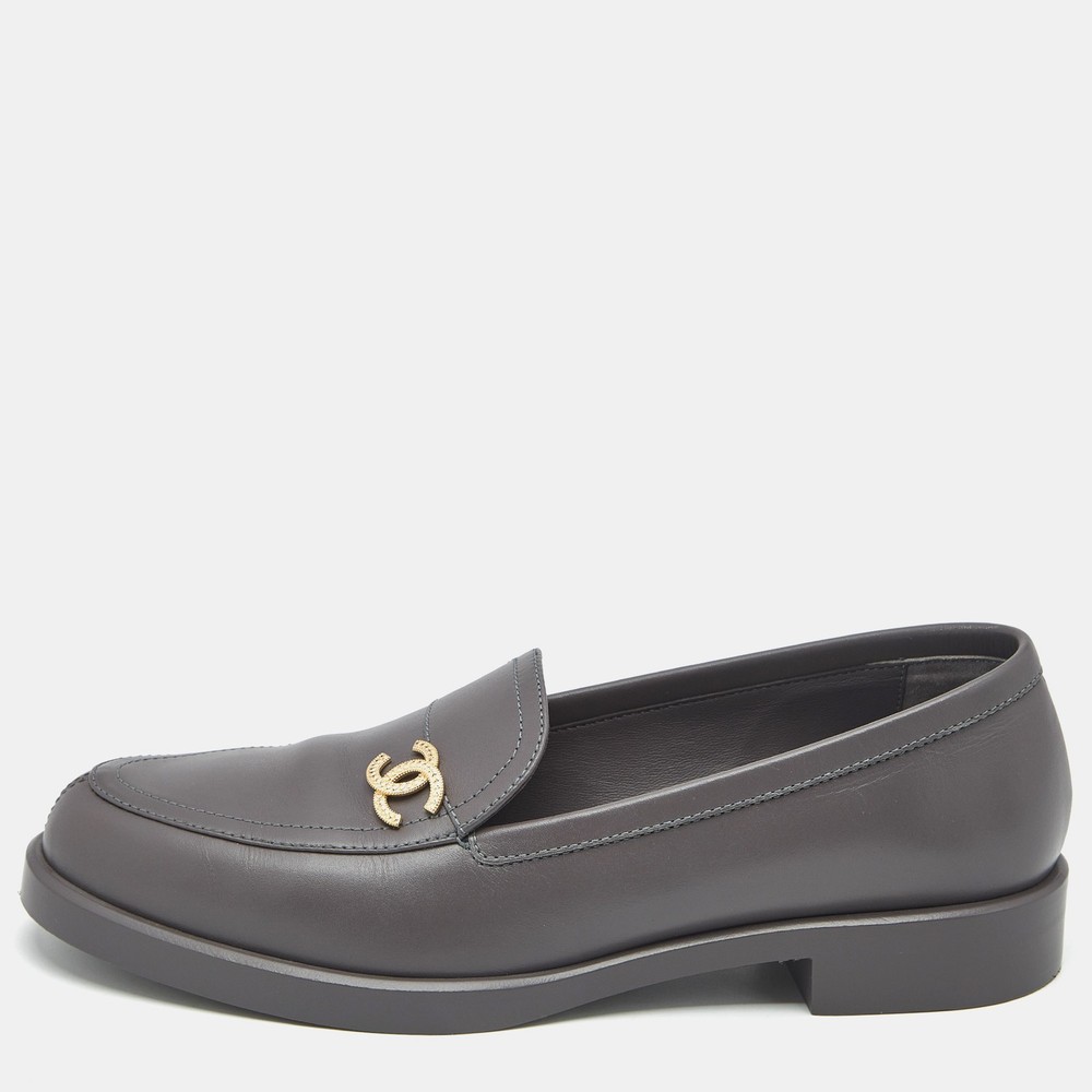 Chanel Grey Leather CC Slip On Loafers Size 40.5