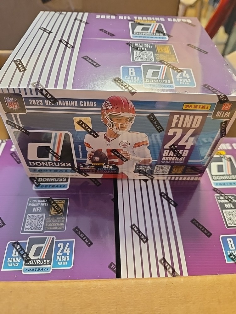 2025 PANINI DONRUSS FOOTBALL RETAIL BOX IN HAND 24 PACKS FACTORY SEALED