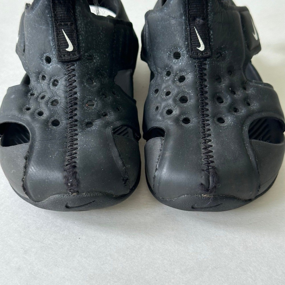 Nike Boys Sunray Closed Toe Sandals Black Size 7C Toddler