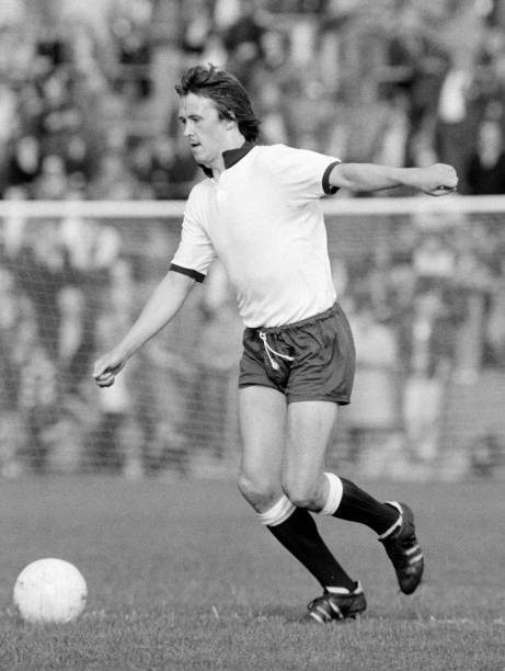 Phil Neal in action for Northampton Town at the County Ground in N- Old Photo 1