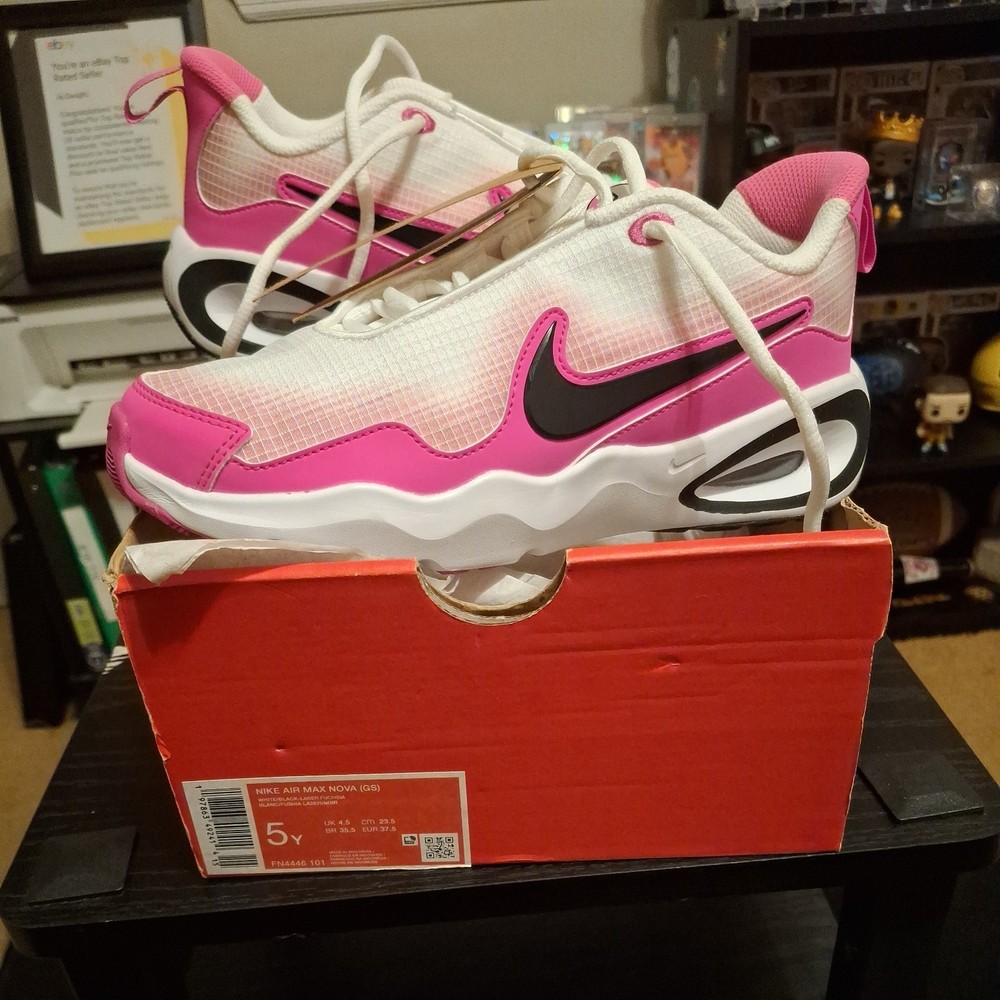 Nike Air Max Nova (GS) 5Y White/Black/Laser Fuchsia Sneaker w box (no lid)