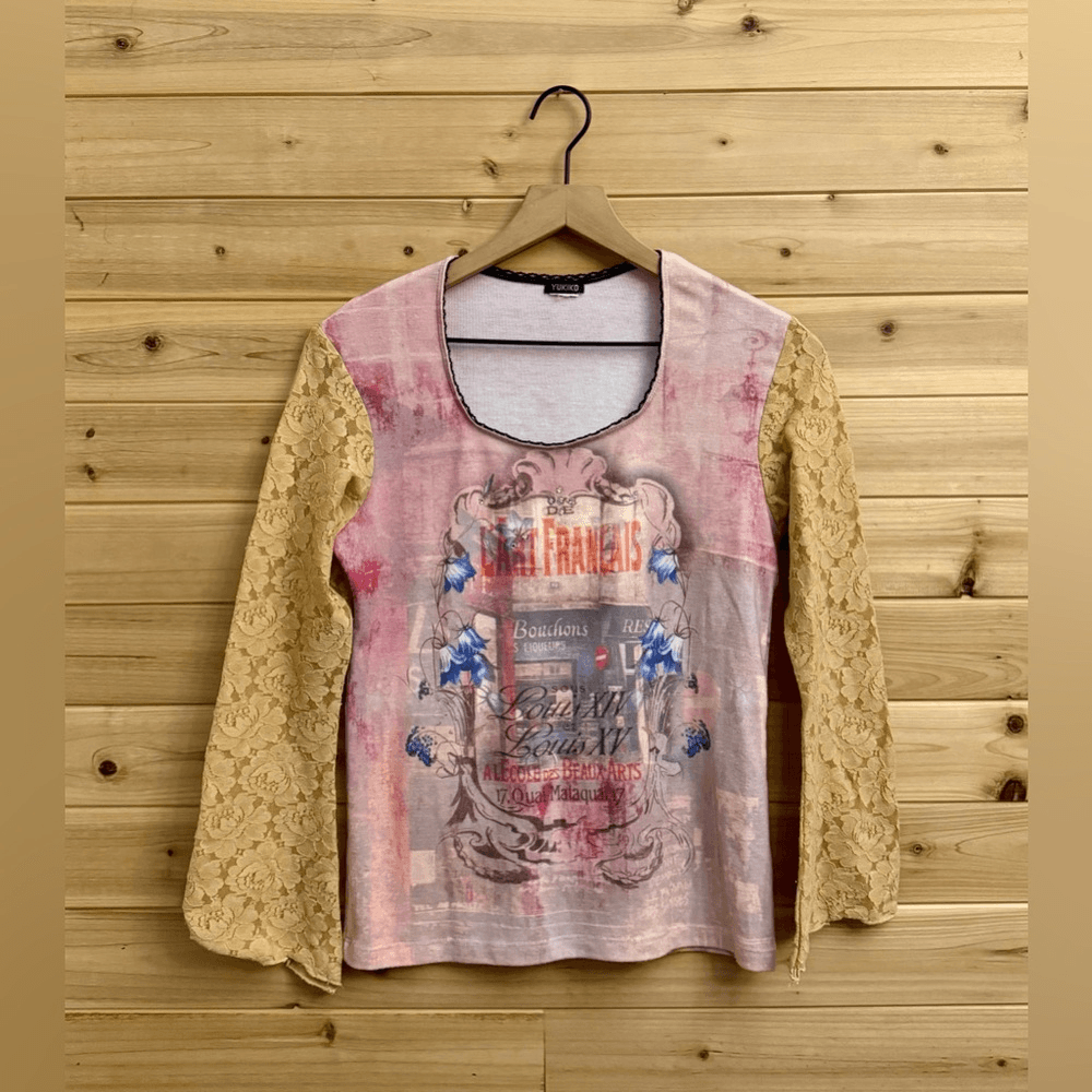 Y2K Yukiko Size Medium French Butterfly Graphic Lace Sleeve Tee