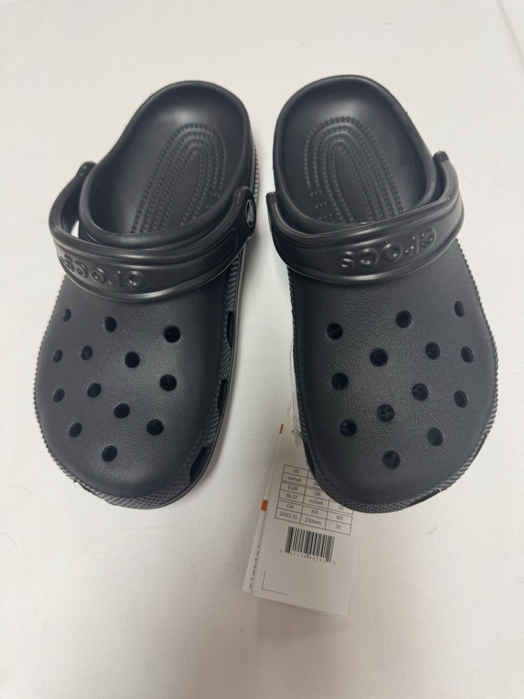 Black Crocs Size 6 Women’s