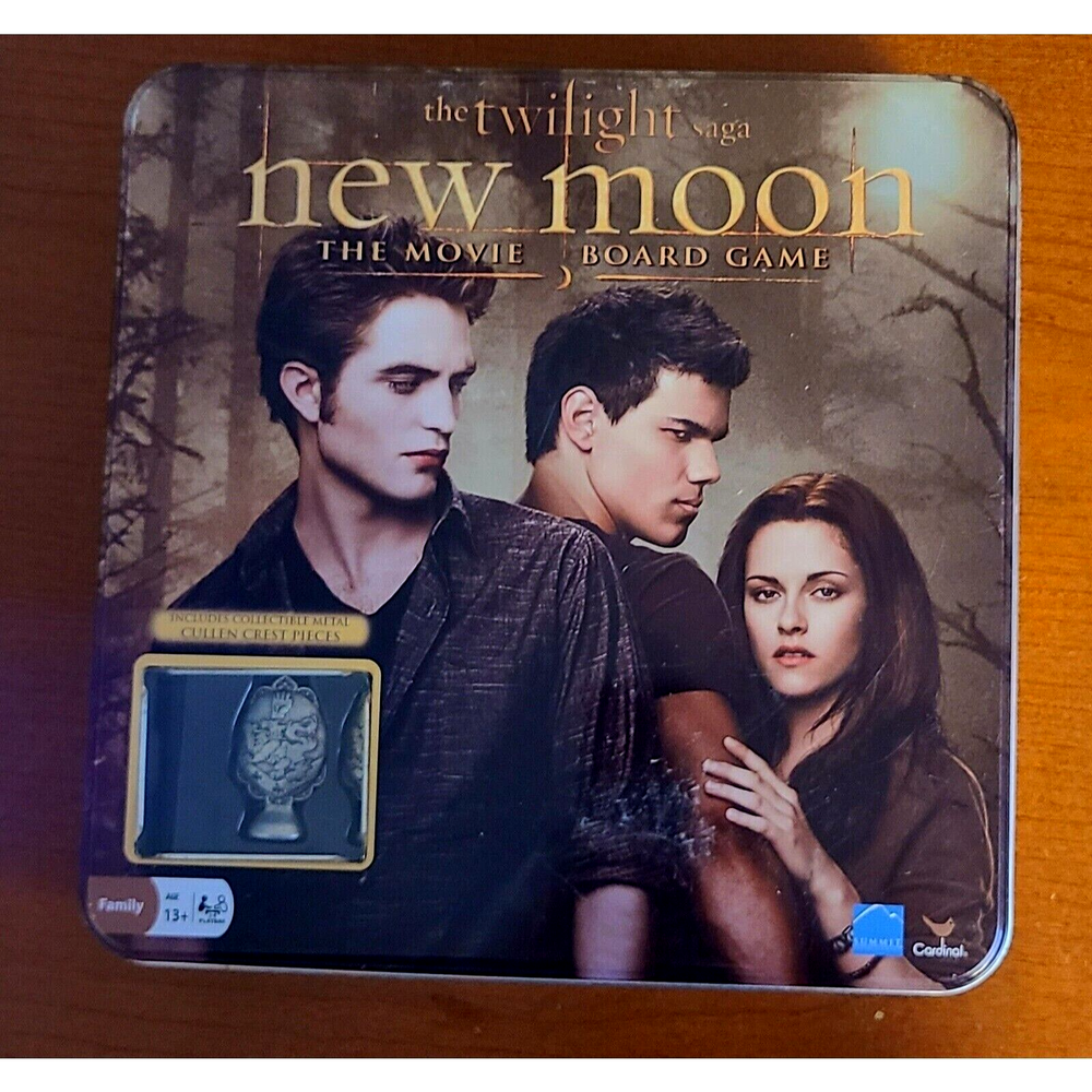 Twilight New Moon Board Game with Collectible Metal Pieces in Tin