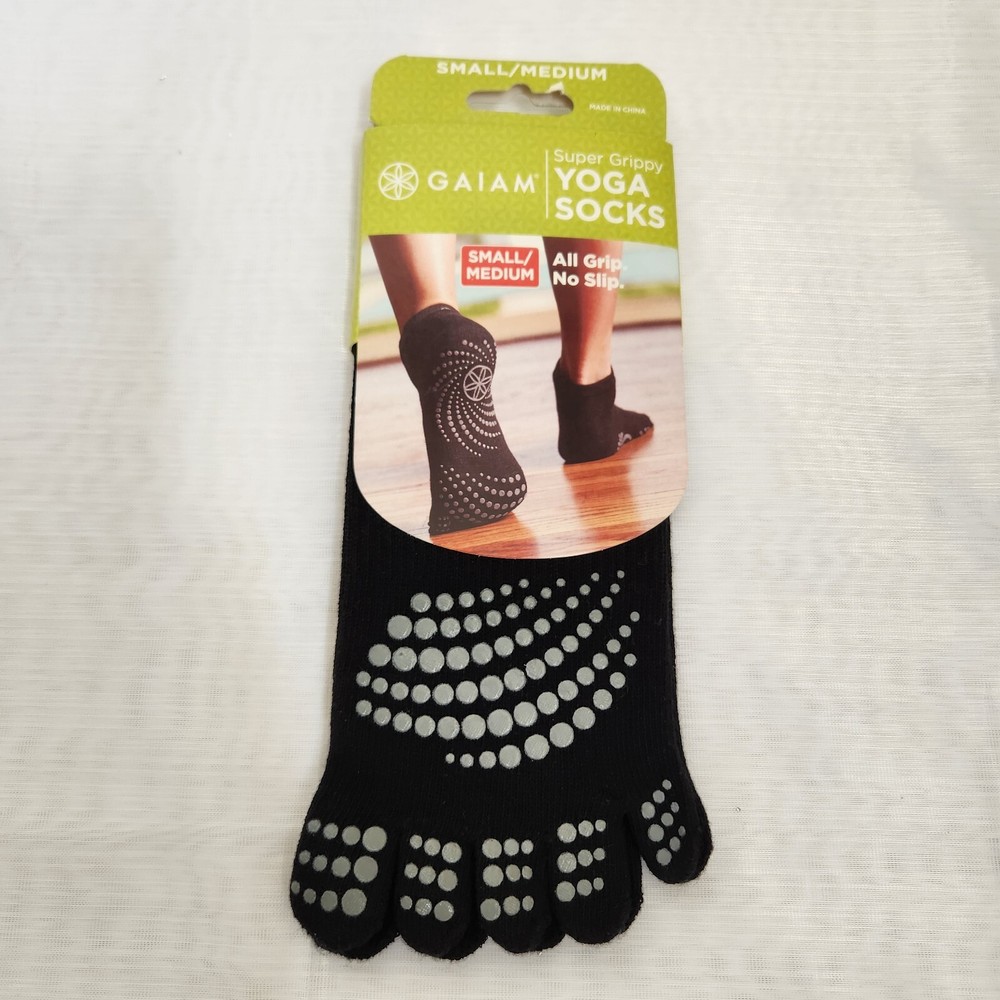 Gaiam Socks Womens Small/Medium Super Grippy Yoga Socks Black 1 pair No Slip