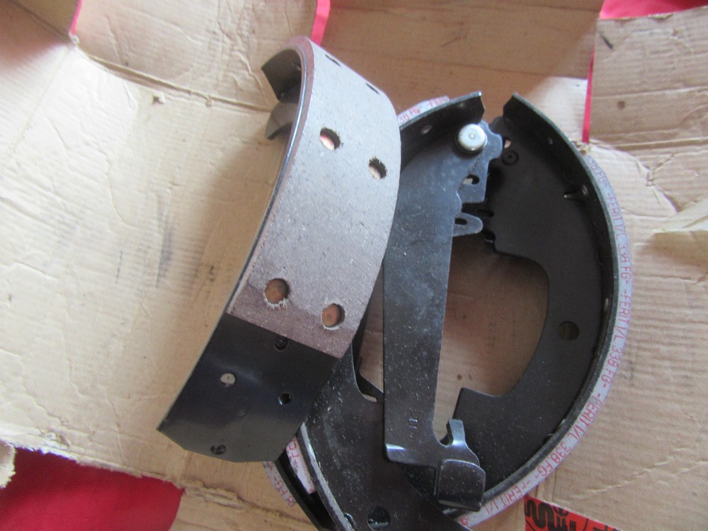 Alfa Romeo 33 Type 905 905A Brake Set 60750798 60750854 Genuine OEM New