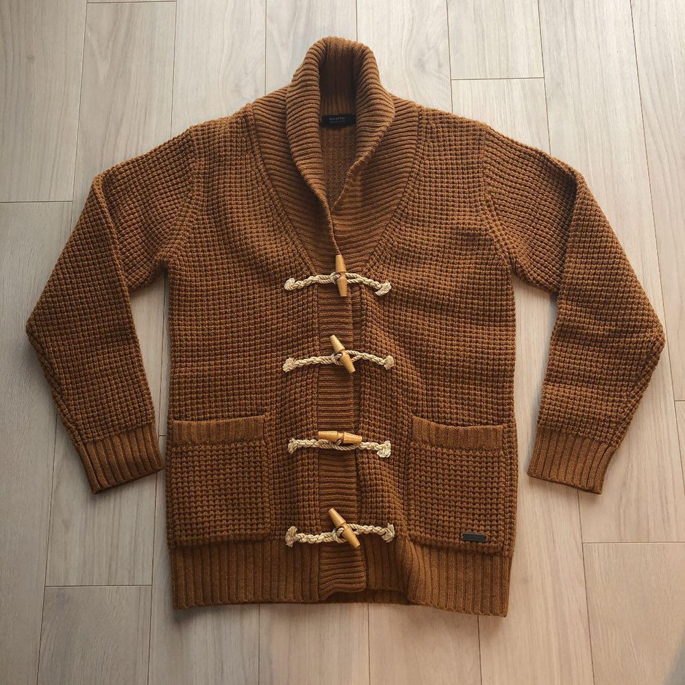Burberry knit sweater Men's Fashion from Japan
