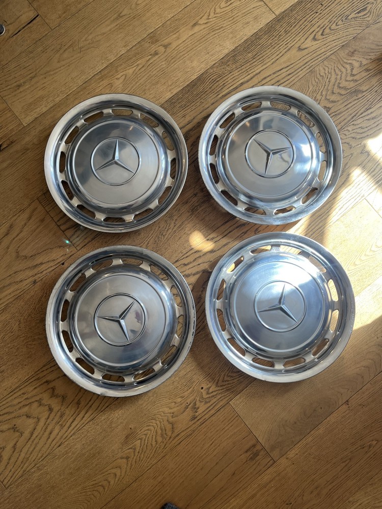 Vintage 1965-1985 Mercedes Benz 14