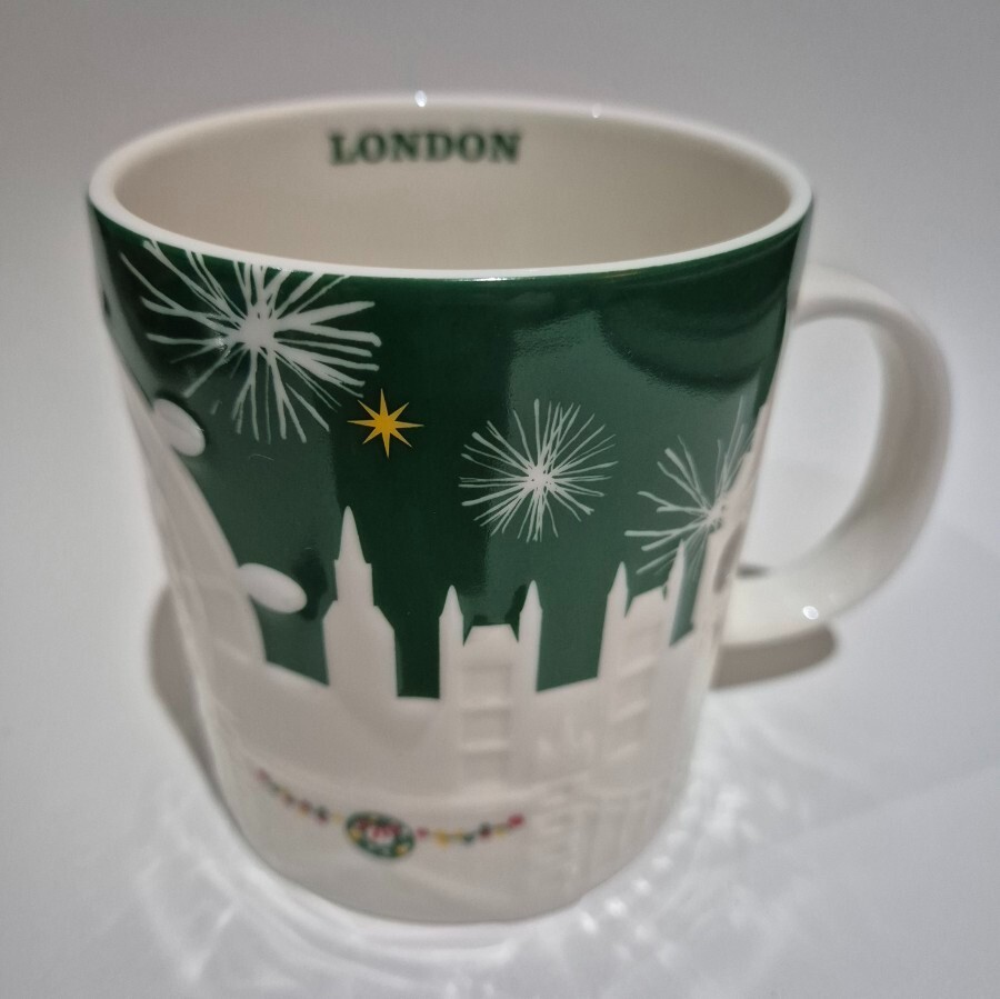 Starbucks England 2015 London Green Relief Christmas Holiday 18oz (532ml) Mug