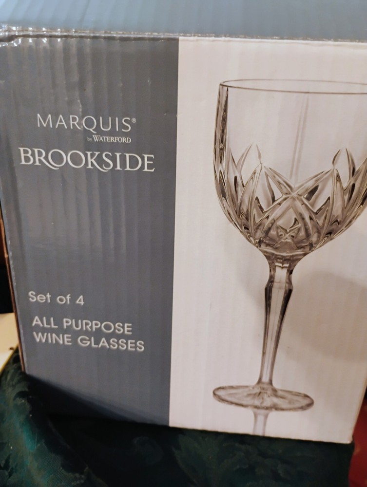 Set of 4 All-Purpose Wine Glasses, Marquis by Waterford, Brookside, 150228 (NIB)