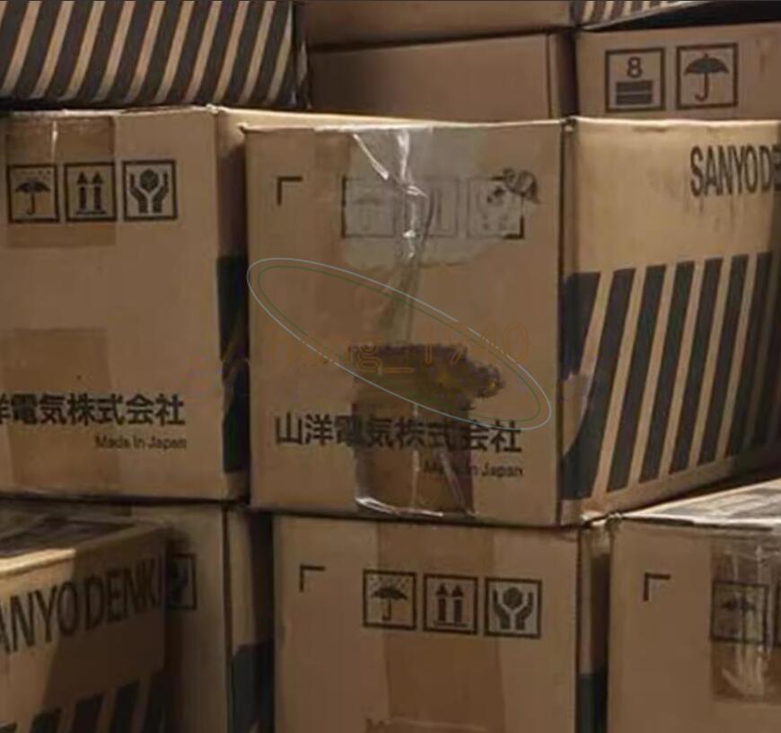 NEW ONE SANYO DENKI SERVO MOTOR R2AA0804FXP29