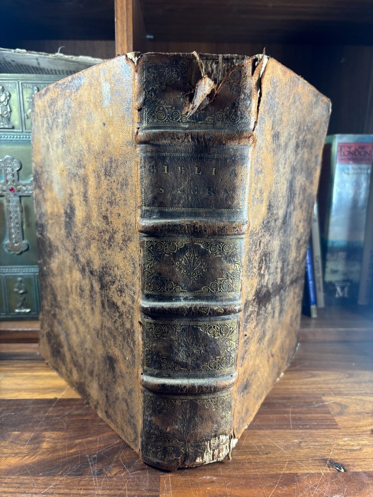 1600s Latin Vulgate Bible Biblia Sacra Lyon Dedication to Archbishop Neufville