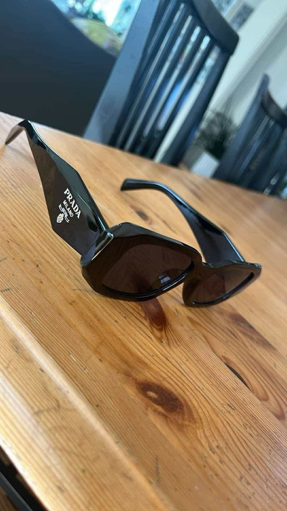 Prada Unisex Eyeglasses Stylish Designer Frames