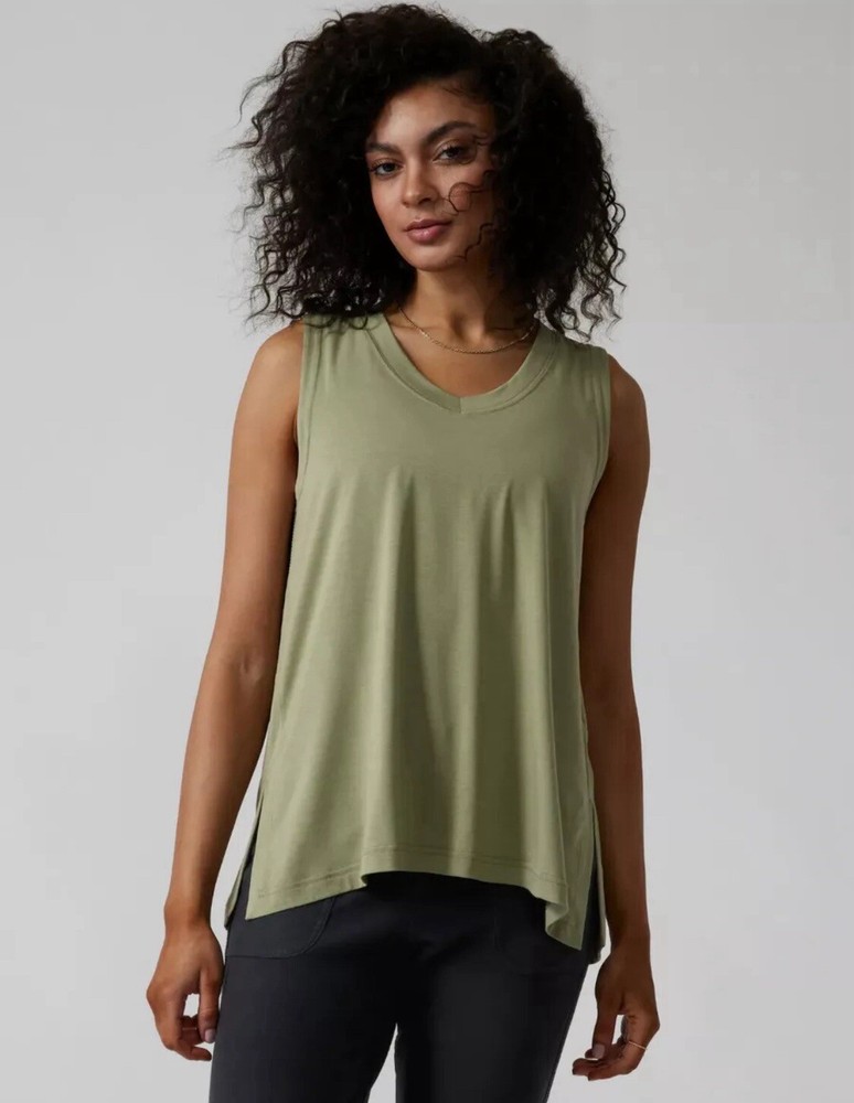 Athleta Inspire Tank Top Women’s Size L Green Oversized Relaxed Fit