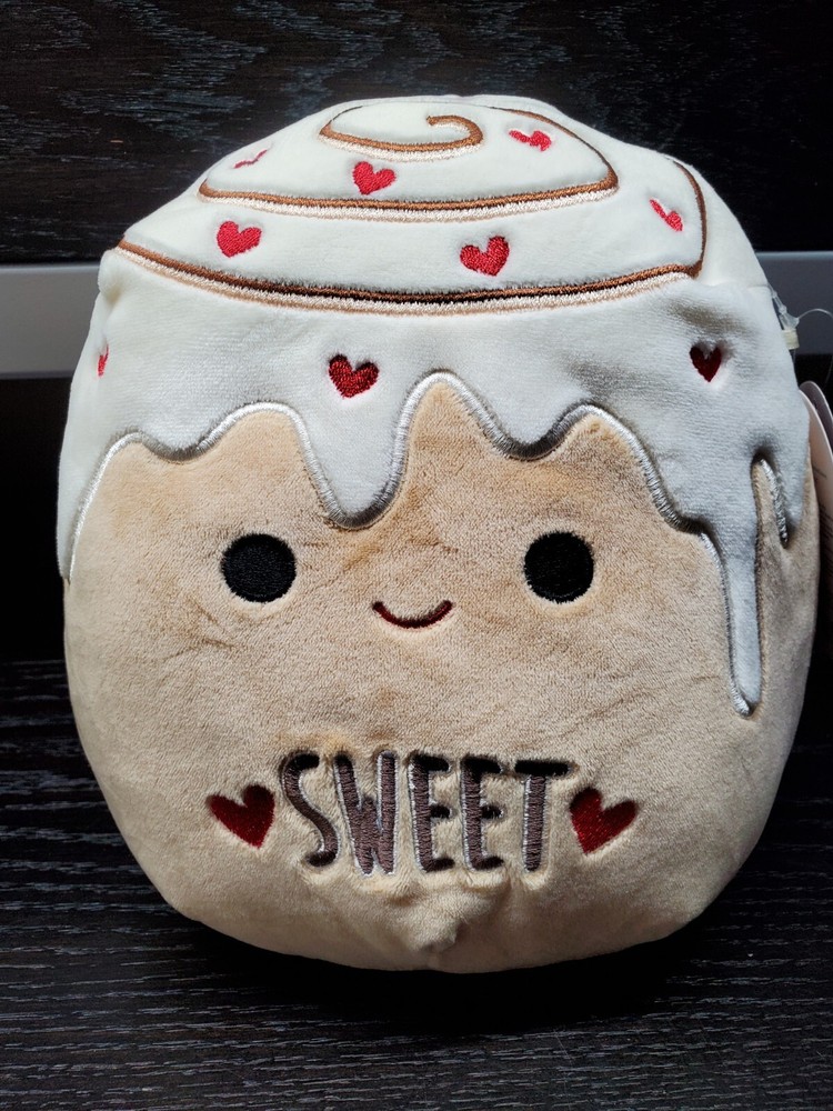 Squishmallows 8 Inch Cinnamon and Chanel Everyday Love Plush